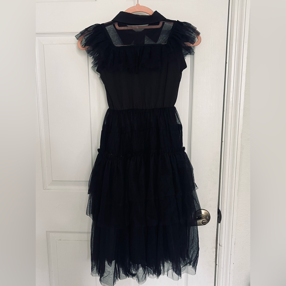Wednesday Addams Halloween Costume Dress Kids Size 130/Size 6–8  Kids In US - Picture 7 of 7